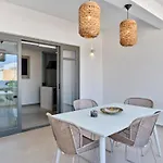 Sol Alma Paros Apartman Náusza