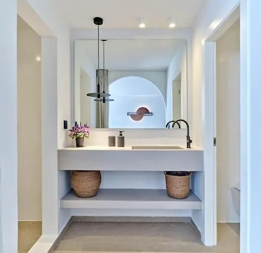 Sol Alma Paros ناوسا